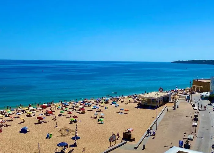 Sea Side By Algarstays *