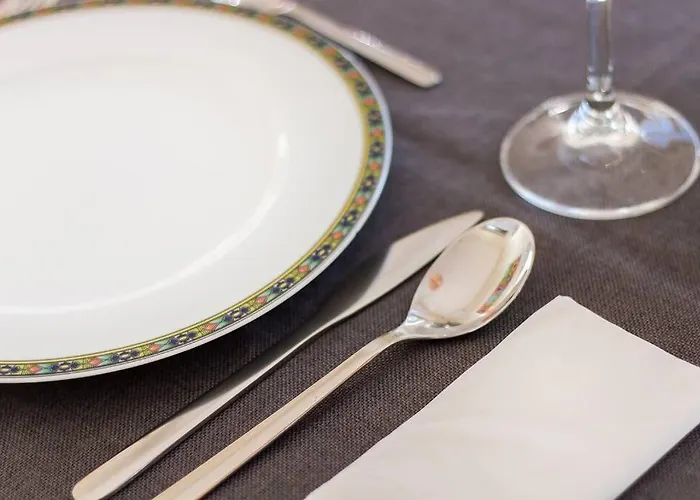 Sea Side By Algarstays *