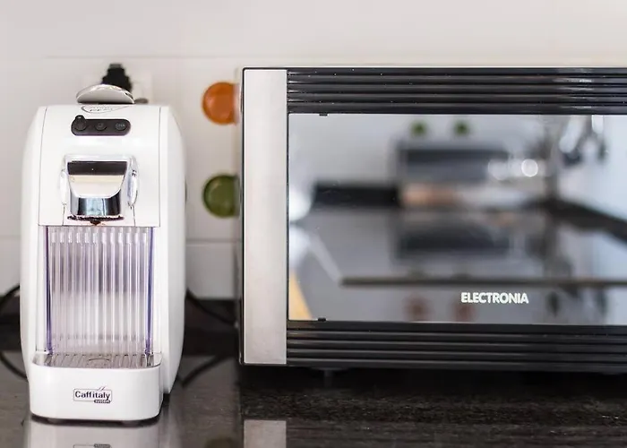 Sea Side By Algarstays