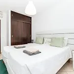 Sea Side By Algarstays Apartmán *